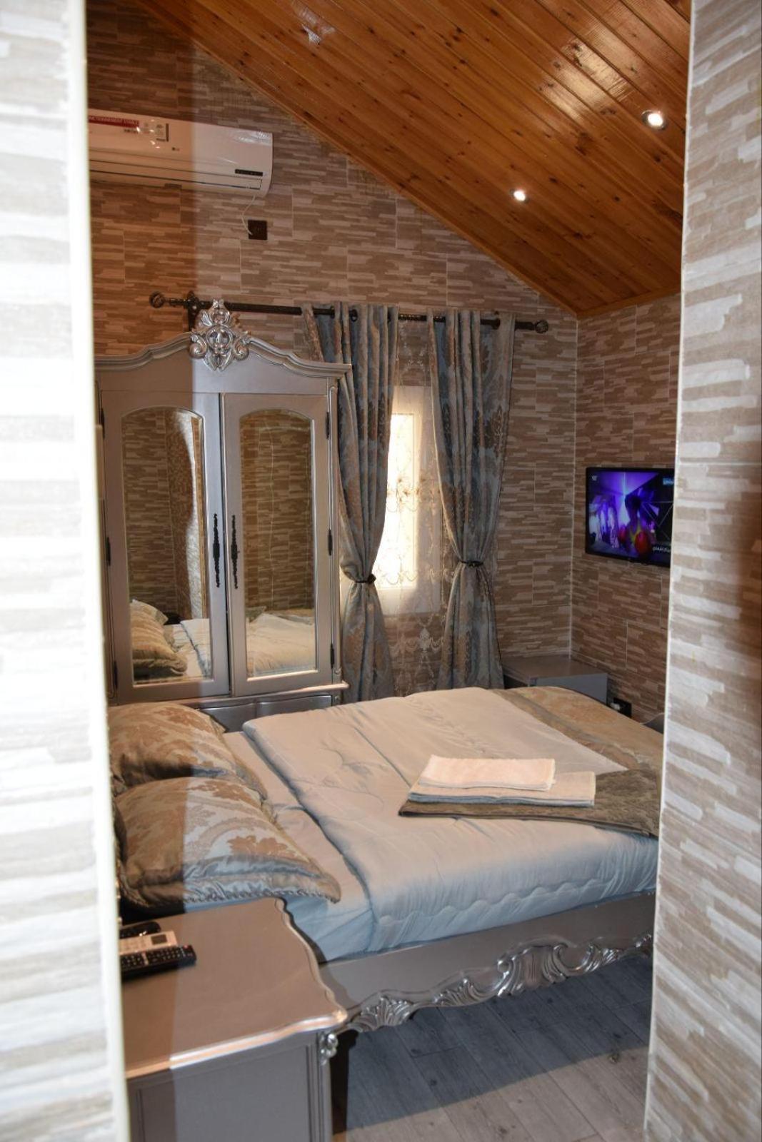 Ghazalle Oasis Hotel Gb El Biar ภายนอก รูปภาพ